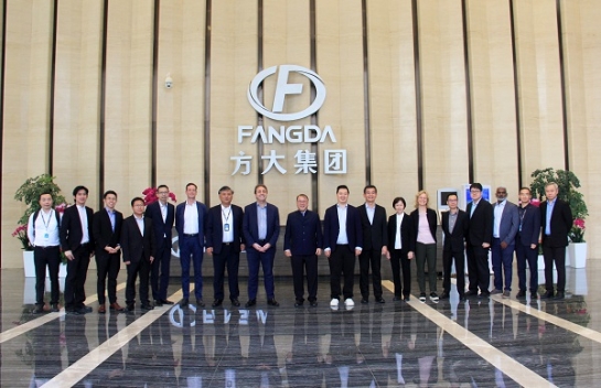 新加坡陸路交通管理局副局長Chua Chong Kheng、西門子交通有限公司亞太區首席執行官Michel Obadia一行到訪方大集團